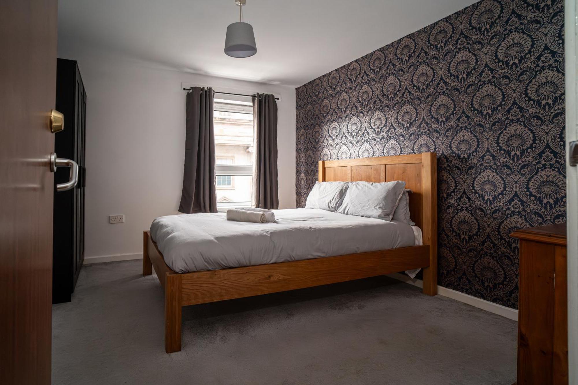 Central Apartment In Belfast City Centre - Sleeps 5 People Ngoại thất bức ảnh
