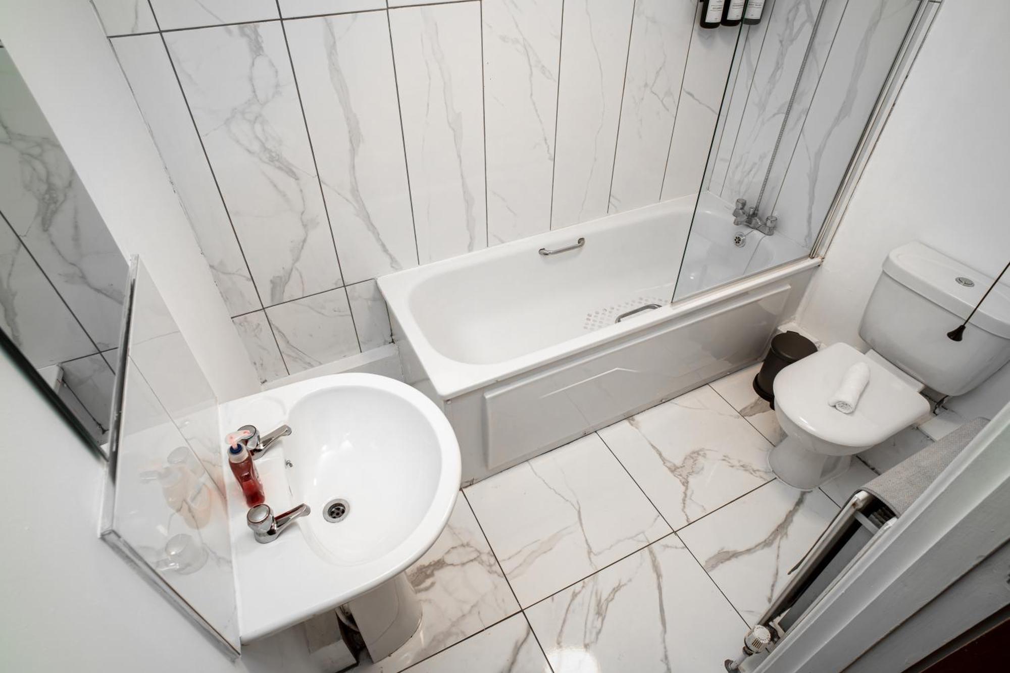 Central Apartment In Belfast City Centre - Sleeps 5 People Ngoại thất bức ảnh